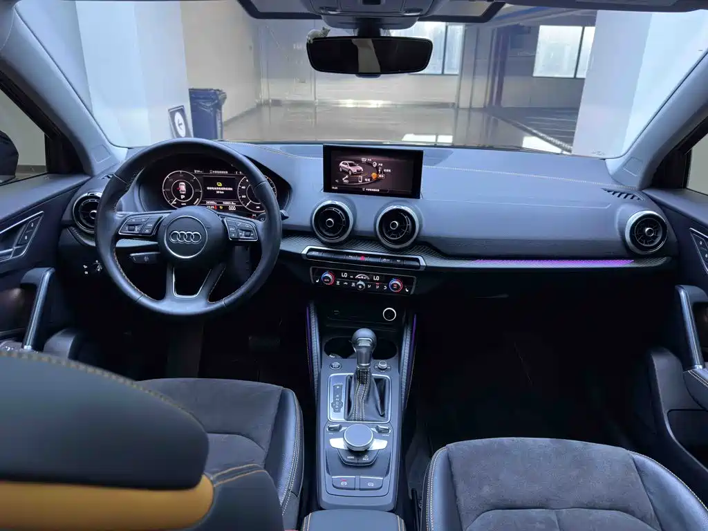 Audi Q2L e-tron — миниатюра 18