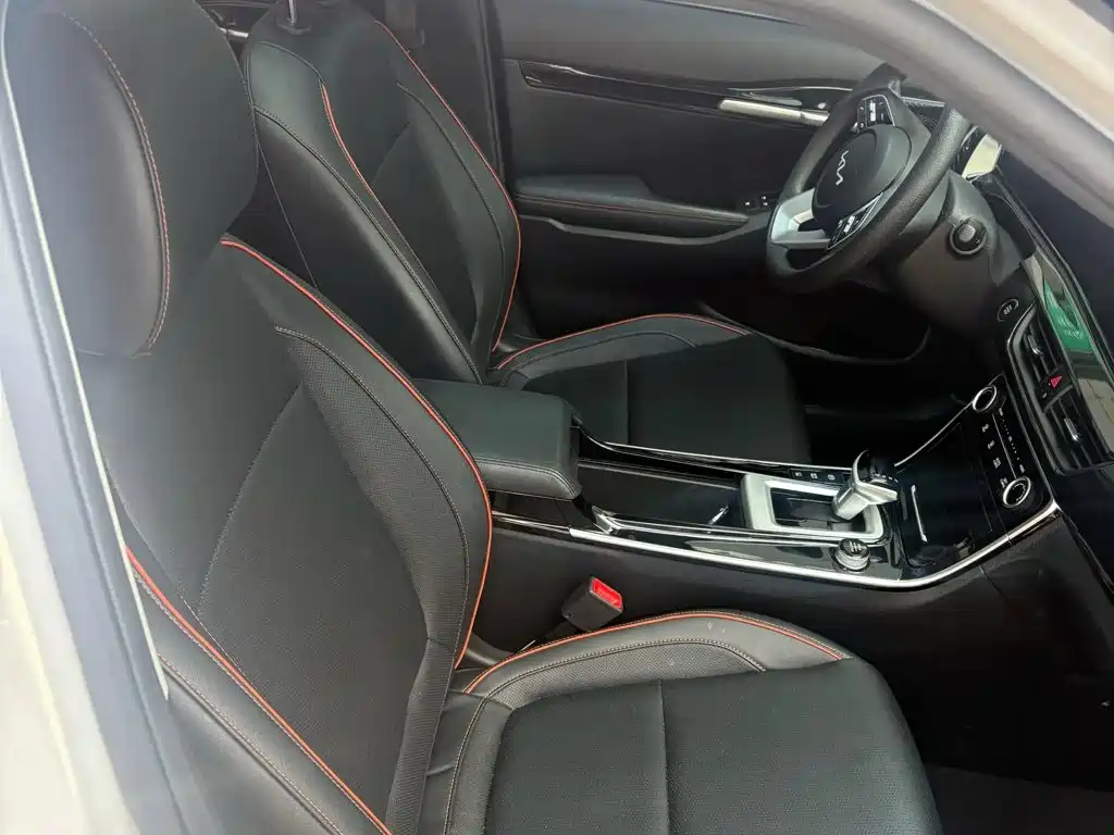 Kia Seltos — миниатюра 8