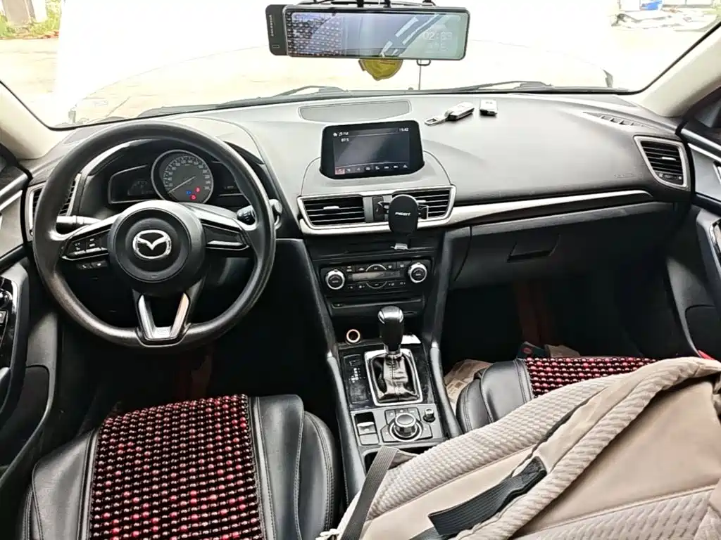 Mazda 3 Axela — миниатюра 10