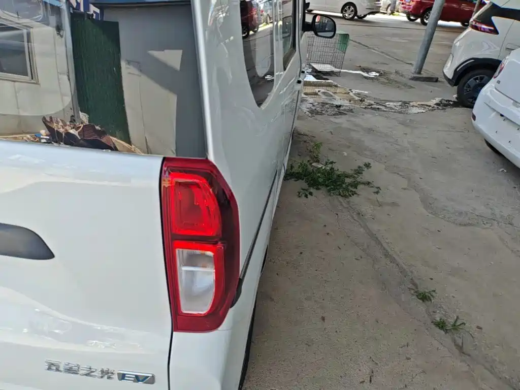 Wuling Sunshine EV 2025 305km