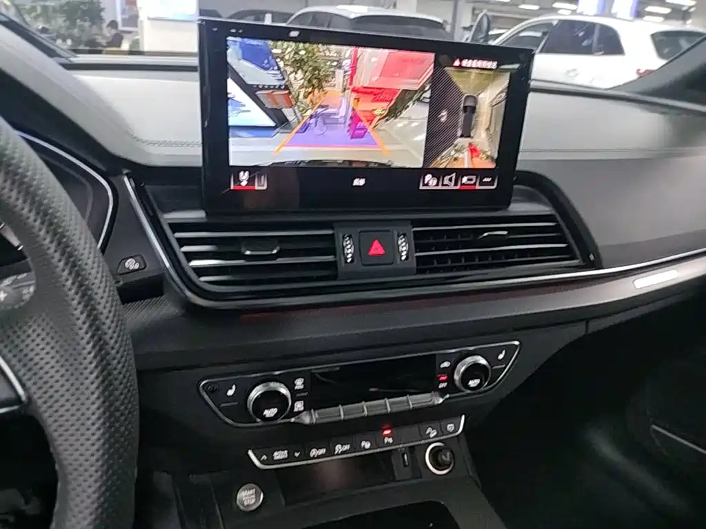 Audi Q5L — миниатюра 18