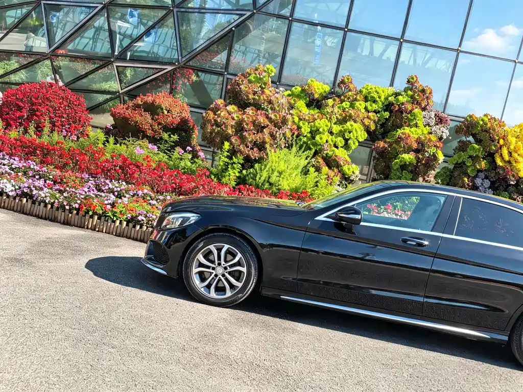 Mercedes-Benz C-Class — миниатюра 4