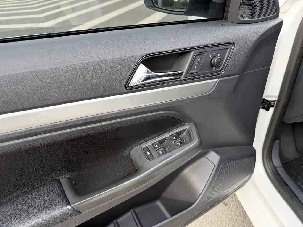 Volkswagen Gran Lavida — миниатюра 10