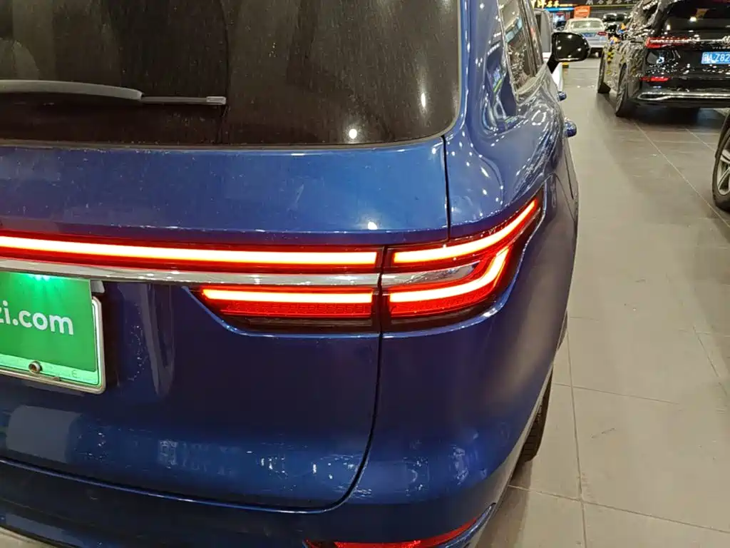 Li Auto Li ONE — миниатюра 8