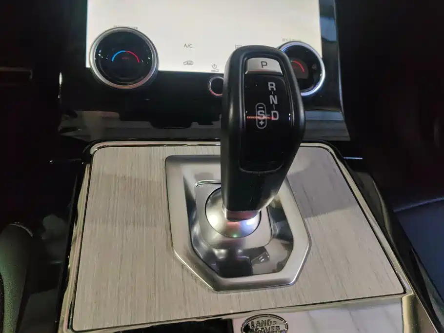 Land Rover Evoque — миниатюра 16