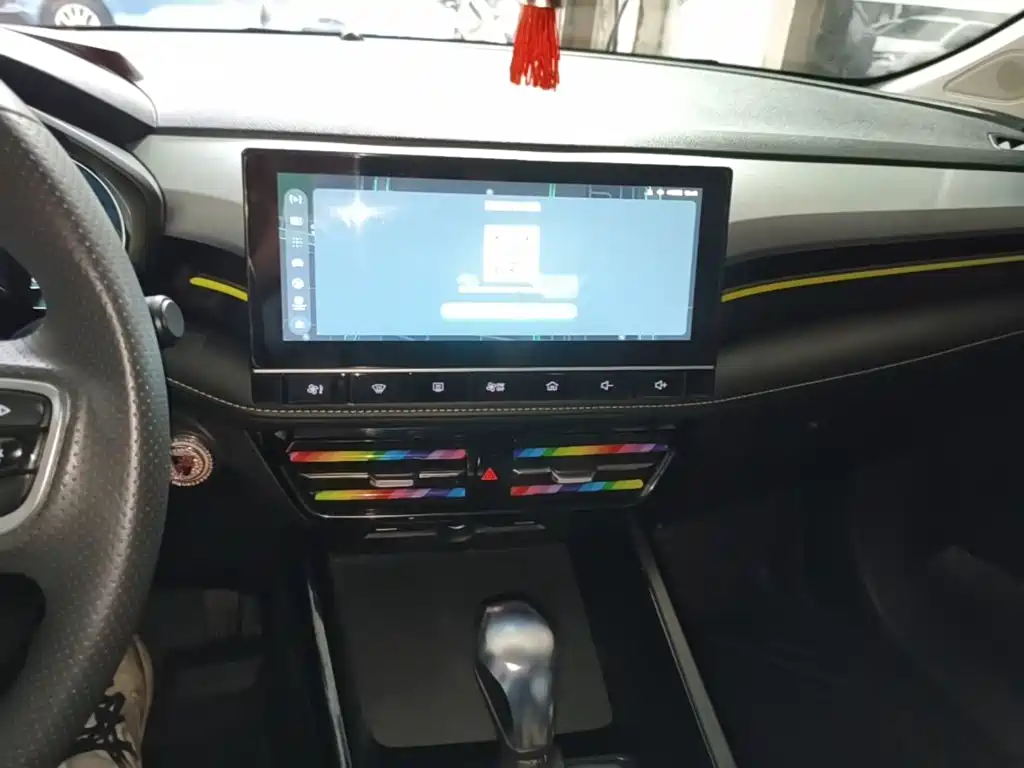Roewe i5 — миниатюра 13