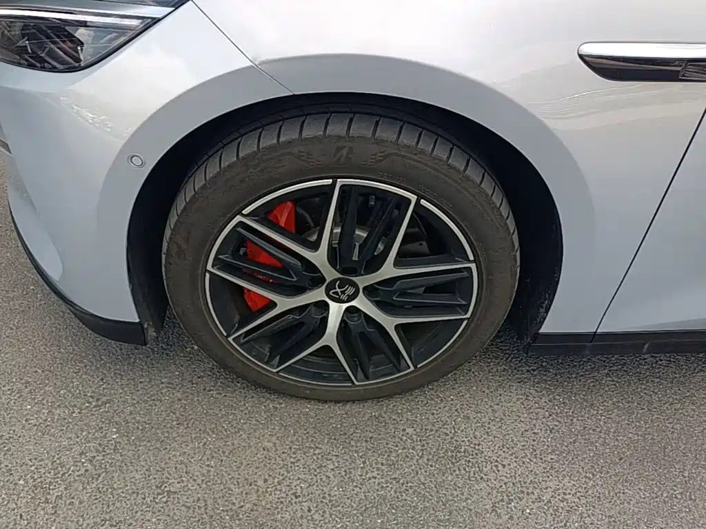 BYD Хань Ли — миниатюра 23