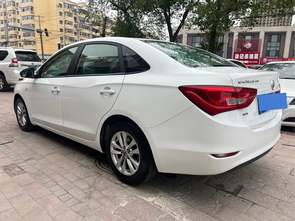 Buick Excelle — миниатюра 5