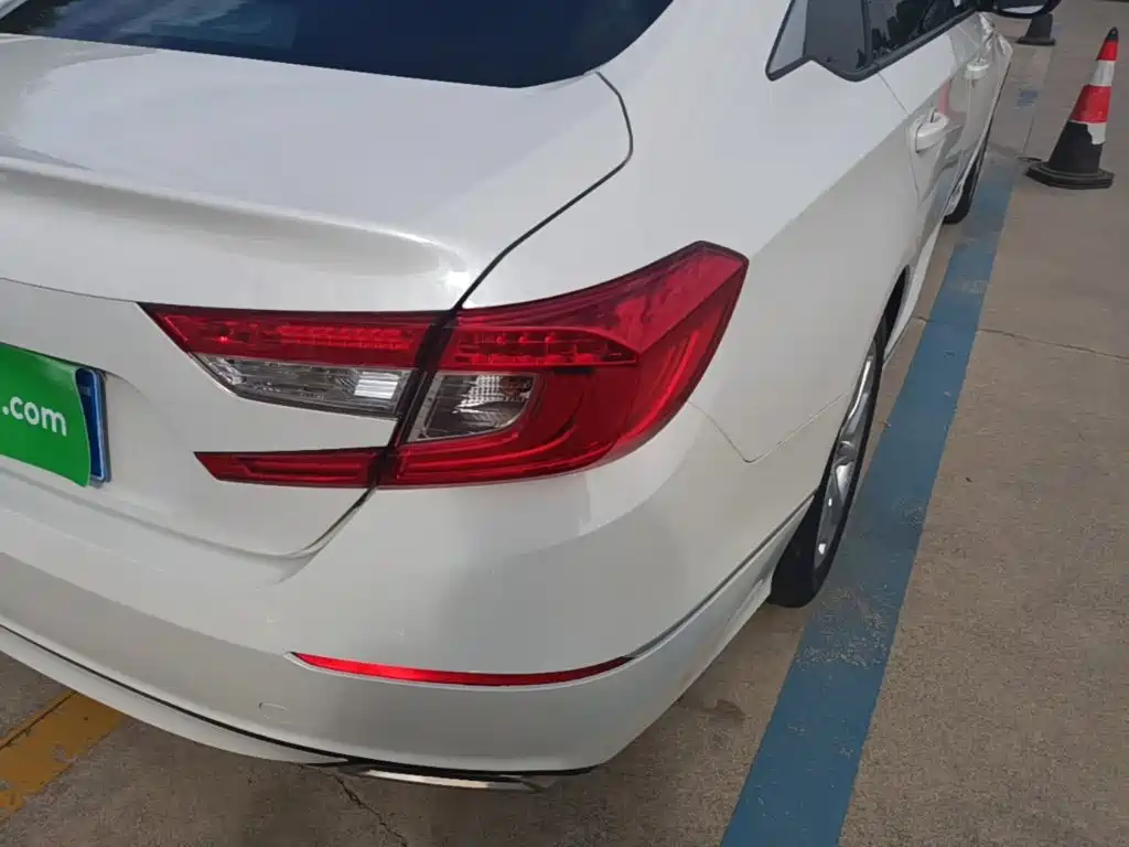 Honda Accord — миниатюра 24