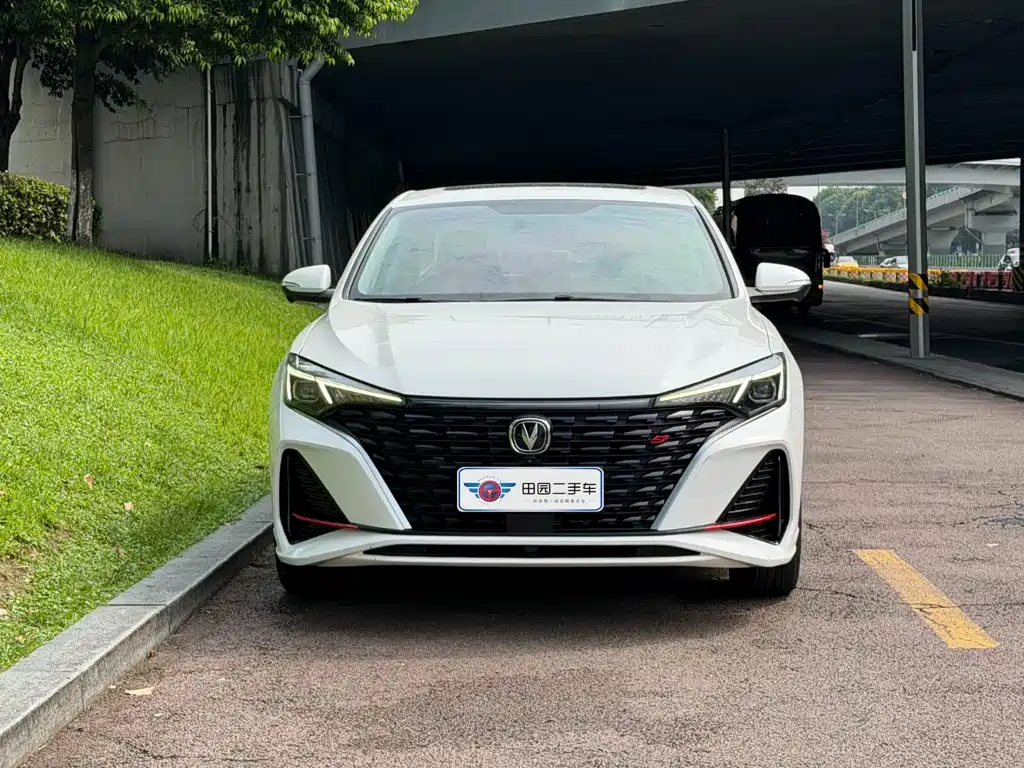 Changan Eado — миниатюра 2