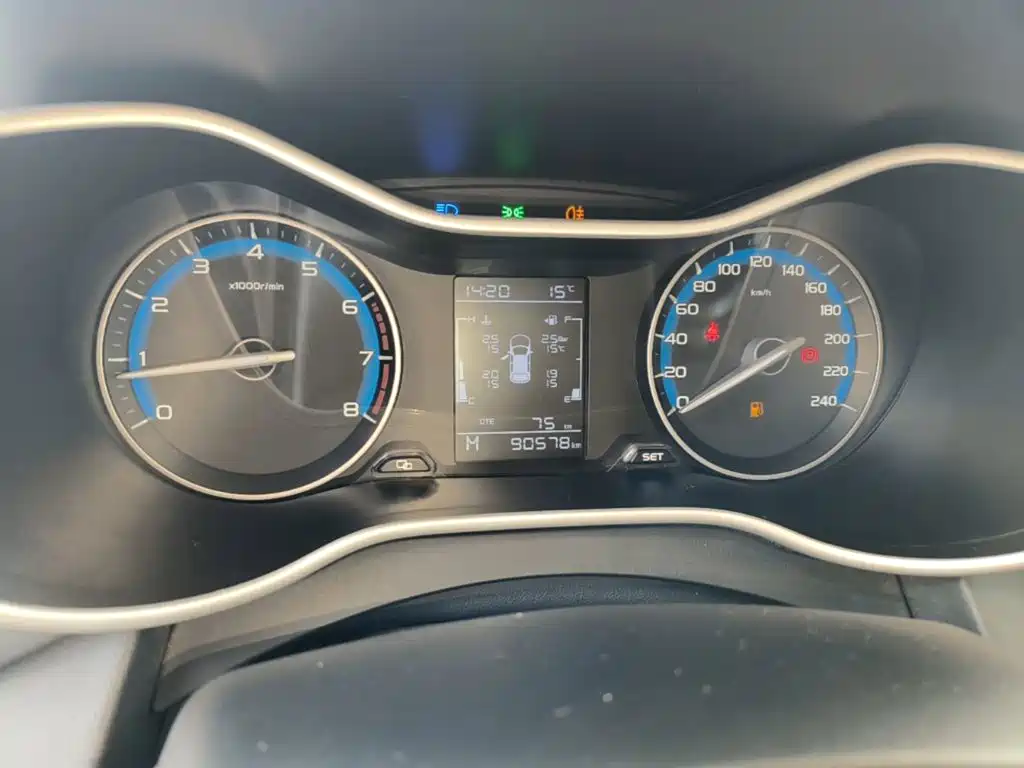 Geely Emgrand — миниатюра 12