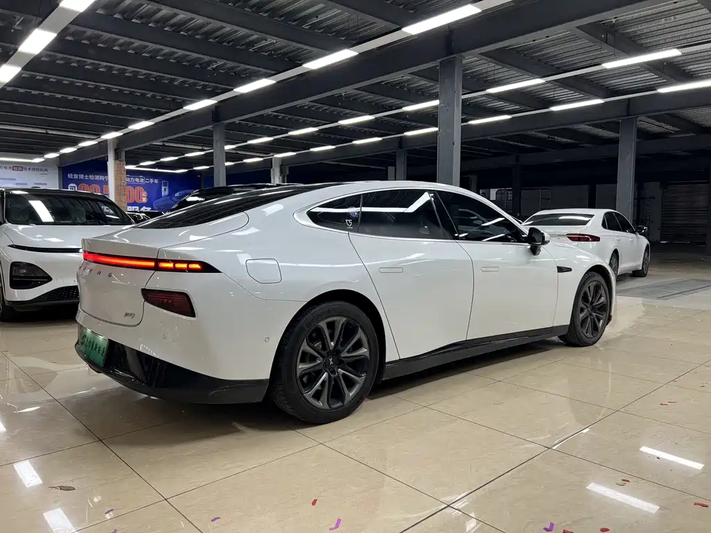 XPeng P7 — миниатюра 7