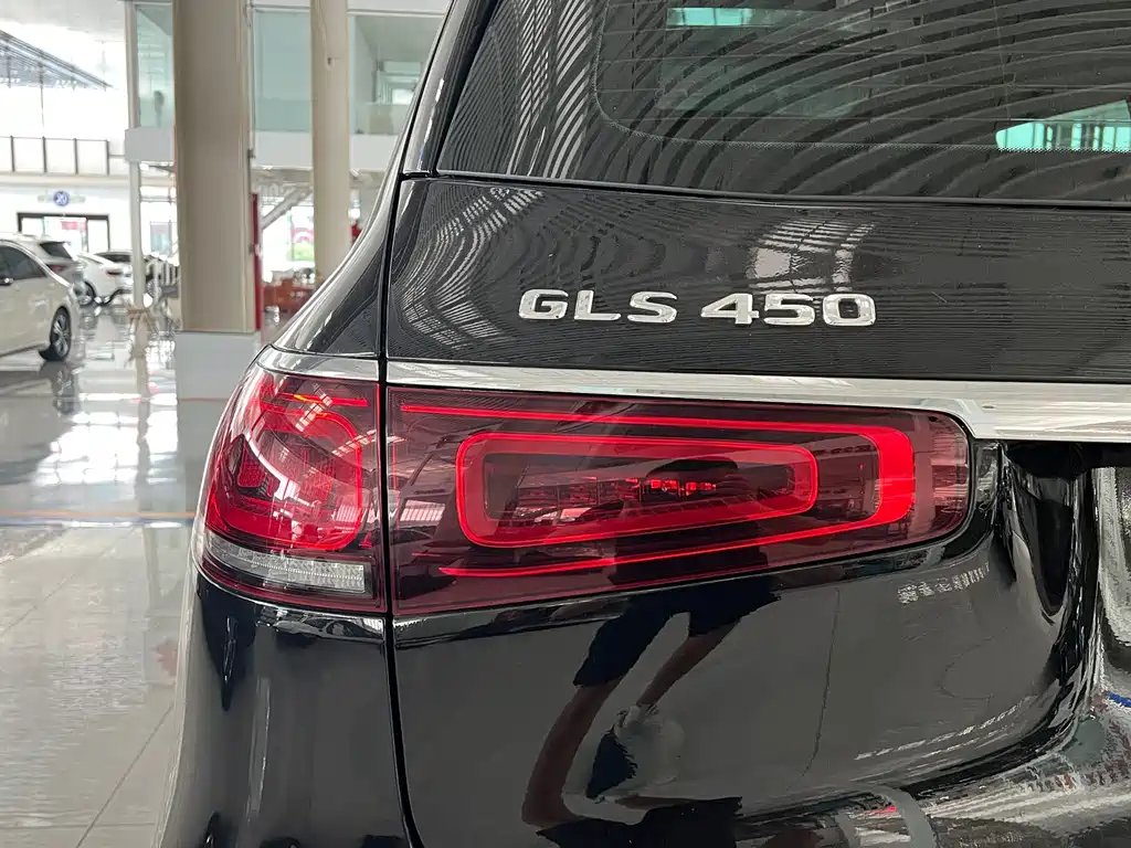 Mercedes-Benz GLS — миниатюра 4