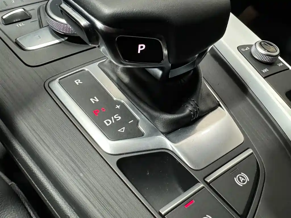 Audi A4L — миниатюра 15
