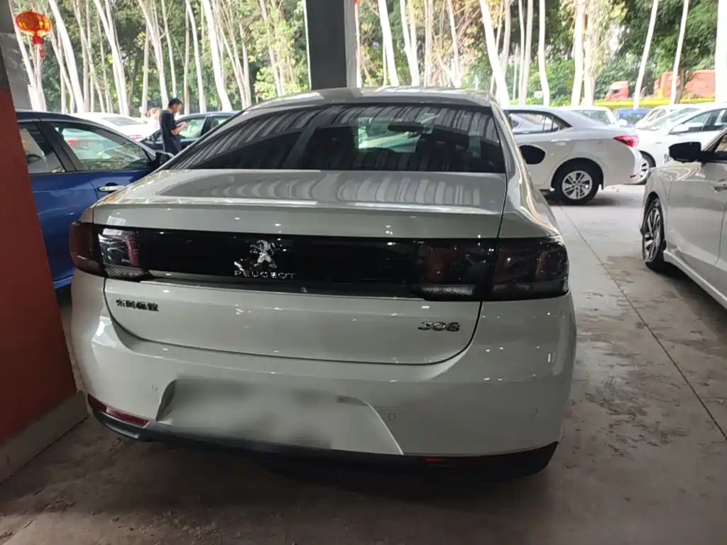 Peugeot 308 — миниатюра 6