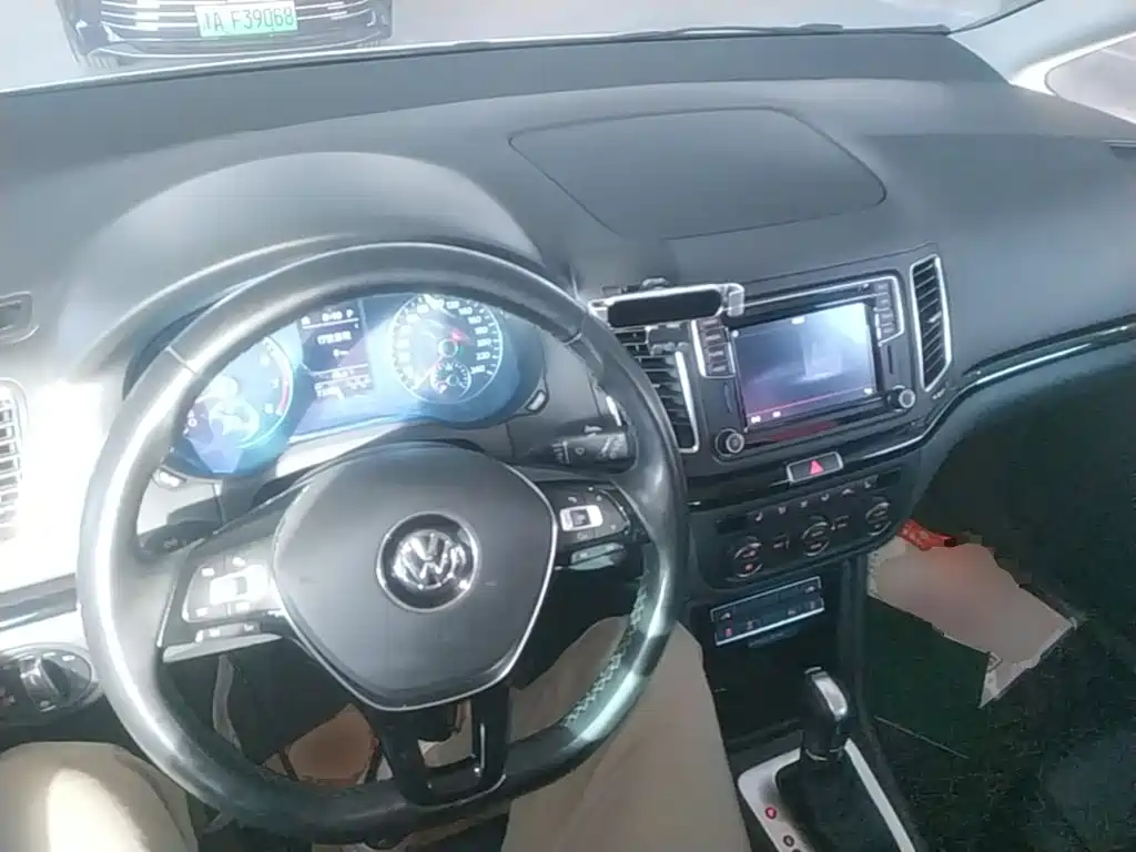 Volkswagen Sharan — миниатюра 10