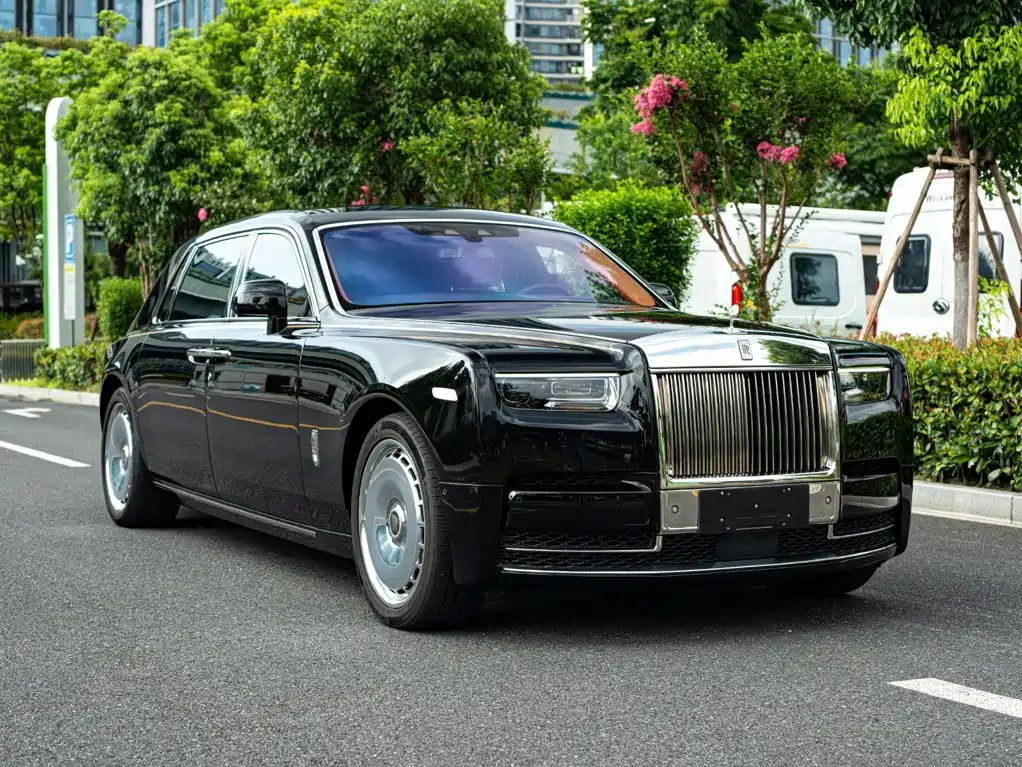 Rolls-Royce Phantom — миниатюра 2