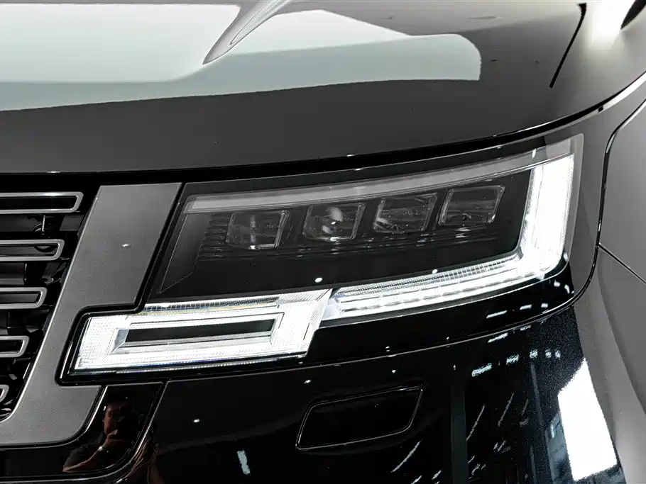 Land Rover Range Rover — миниатюра 4