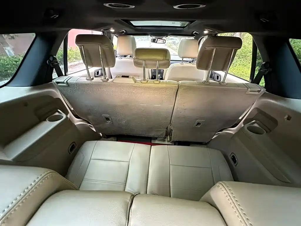 Ford Everest — миниатюра 16