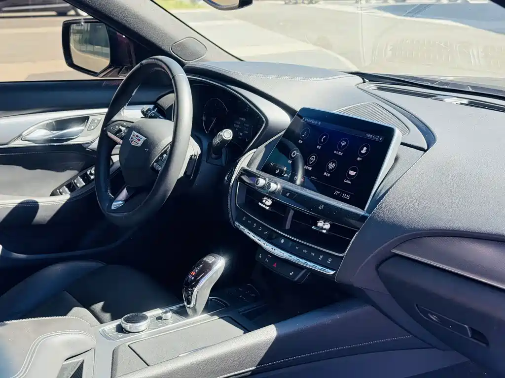 Cadillac CT5 — миниатюра 12