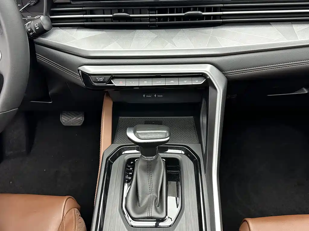 Geely Vision X6 — миниатюра 16