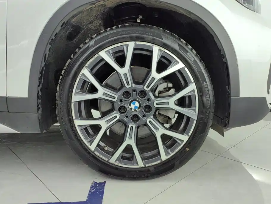 BMW X1 — миниатюра 6