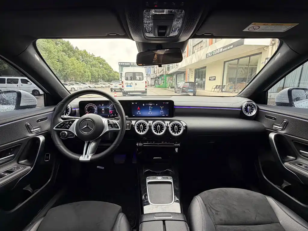 Mercedes-Benz A-Class — миниатюра 12