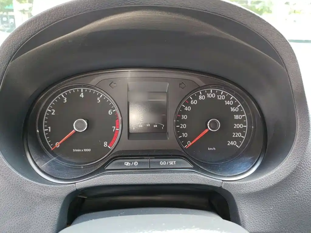 Volkswagen Polo — миниатюра 4