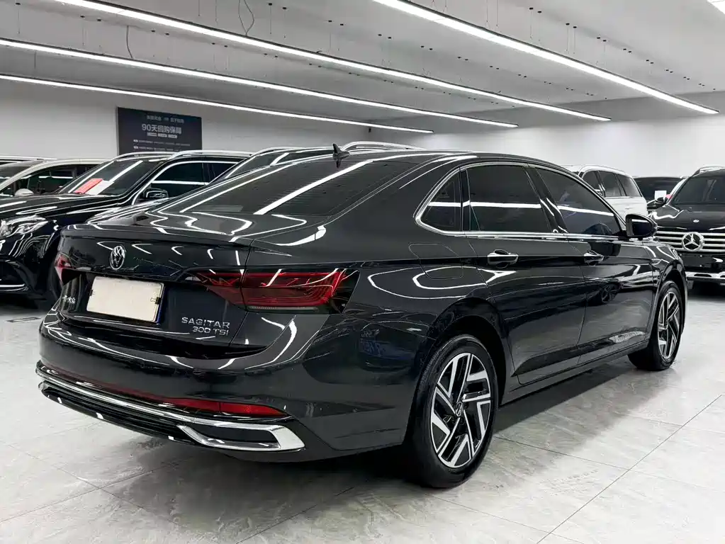 Volkswagen Sagitar — миниатюра 6