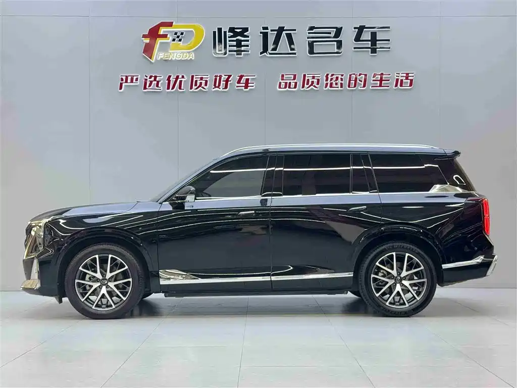 GAC GS8 2022 2.0TM Luxury ( мест)