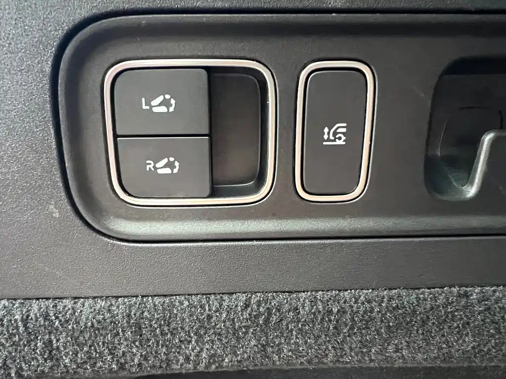 Li Auto Li L7 — миниатюра 10