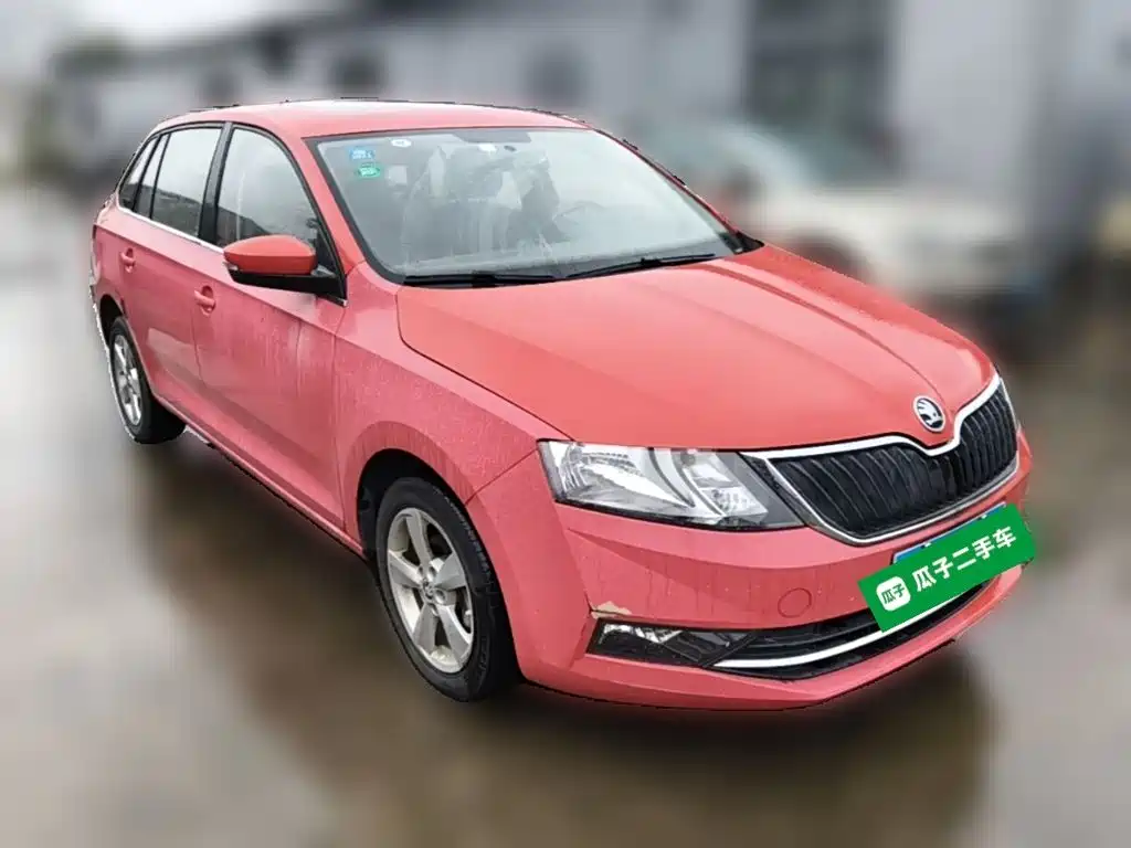 Skoda Rapid Spaceback — миниатюра 6