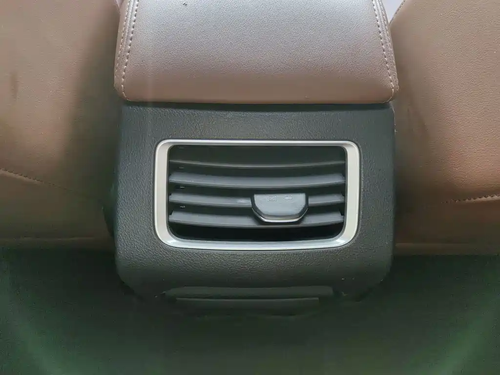 Geely Vision X6 — миниатюра 21