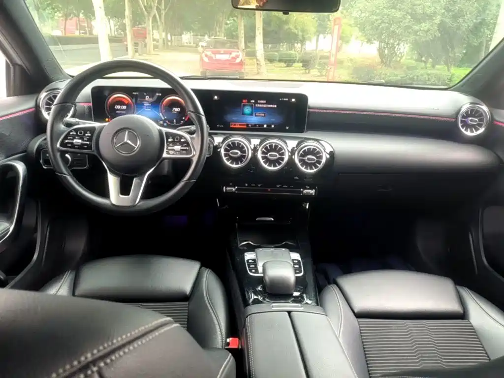Mercedes-Benz A-Class (Import) — миниатюра 10