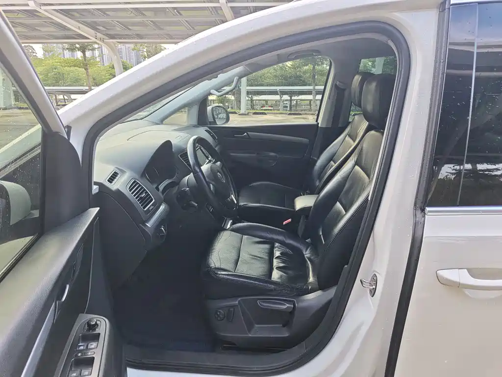 Volkswagen Sharan — миниатюра 12