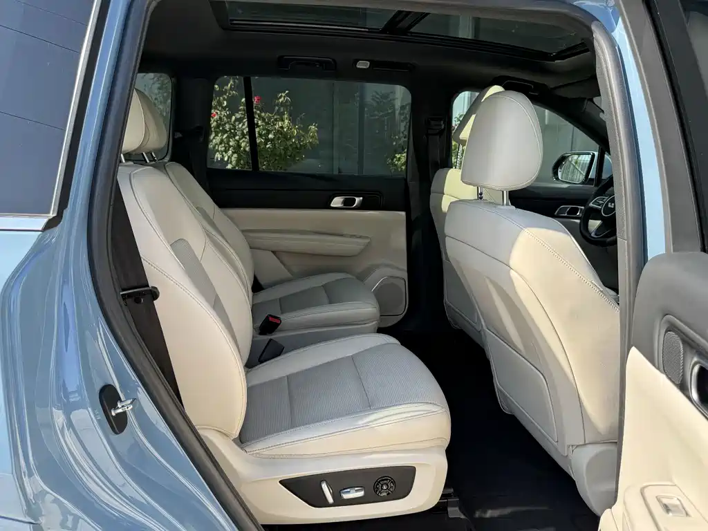 Li Auto Li ONE — миниатюра 4