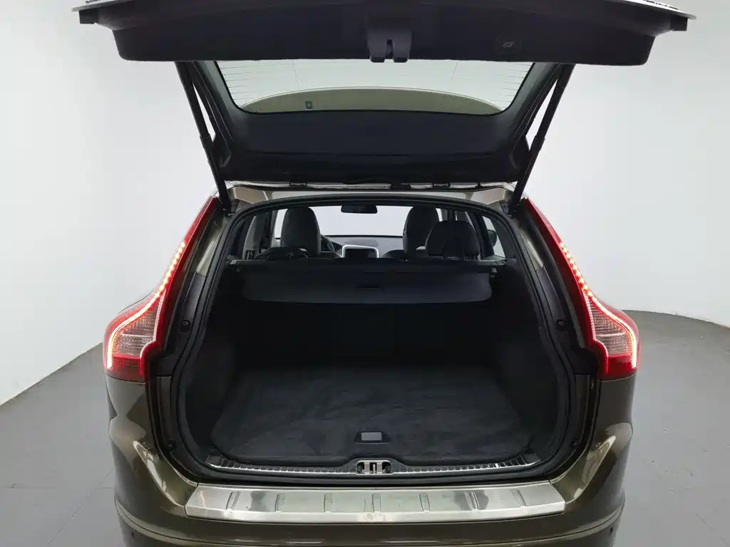 Volvo XC60 — миниатюра 16