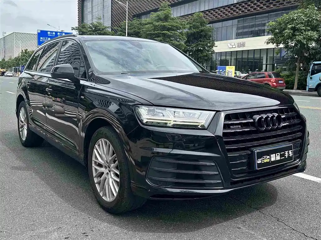 Audi Q7 — миниатюра 3