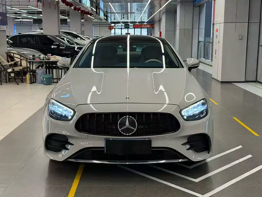 Mercedes-Benz E-Class (Import) — миниатюра 2