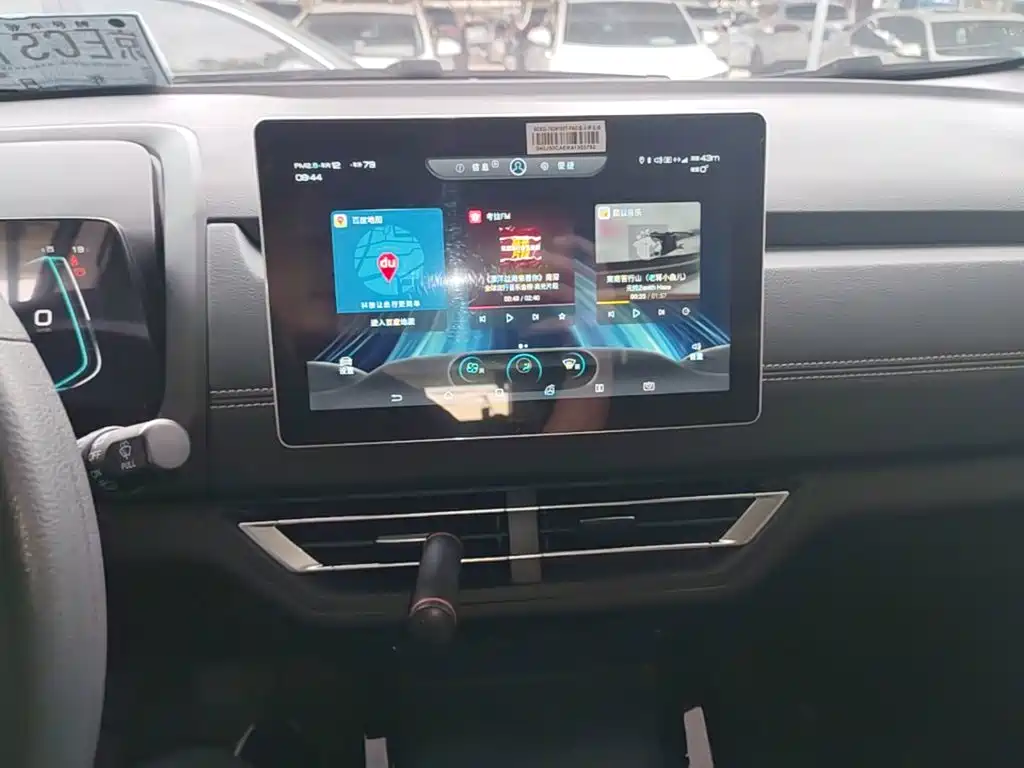 BYD Yuan EV — миниатюра 13