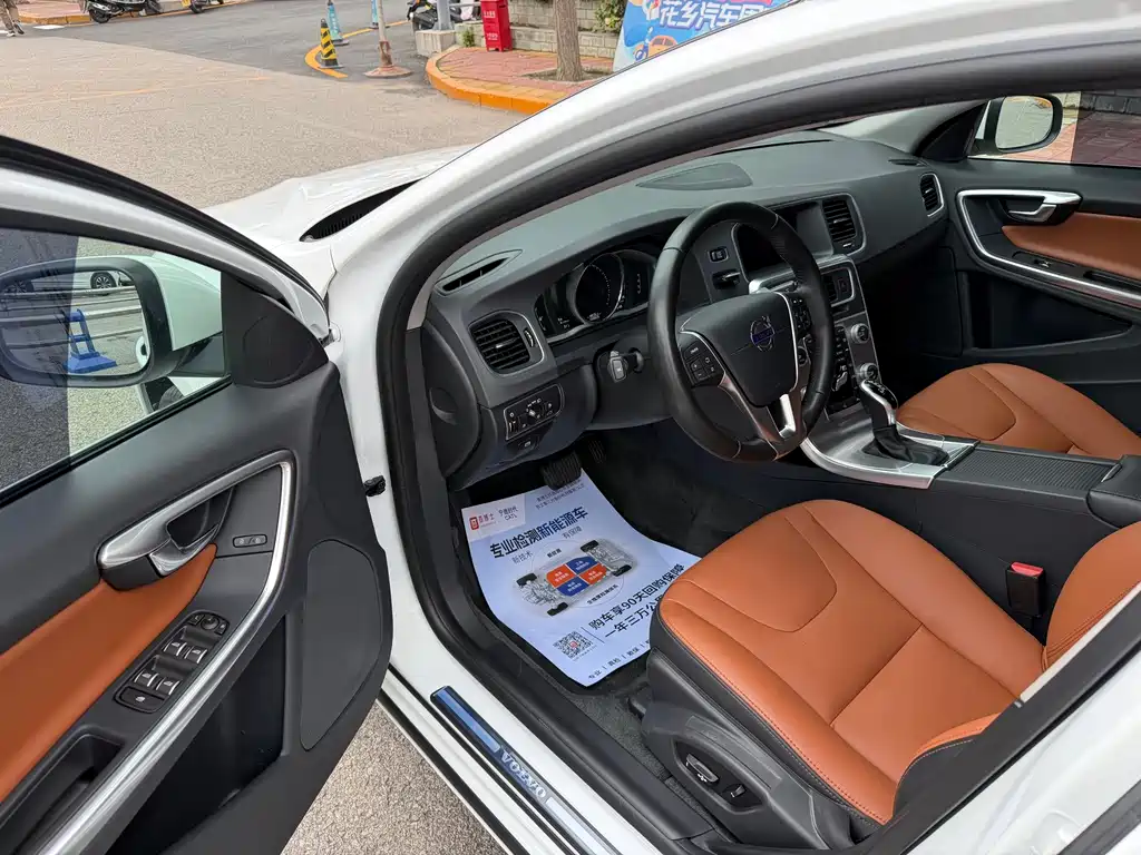 Volvo S60 — миниатюра 9