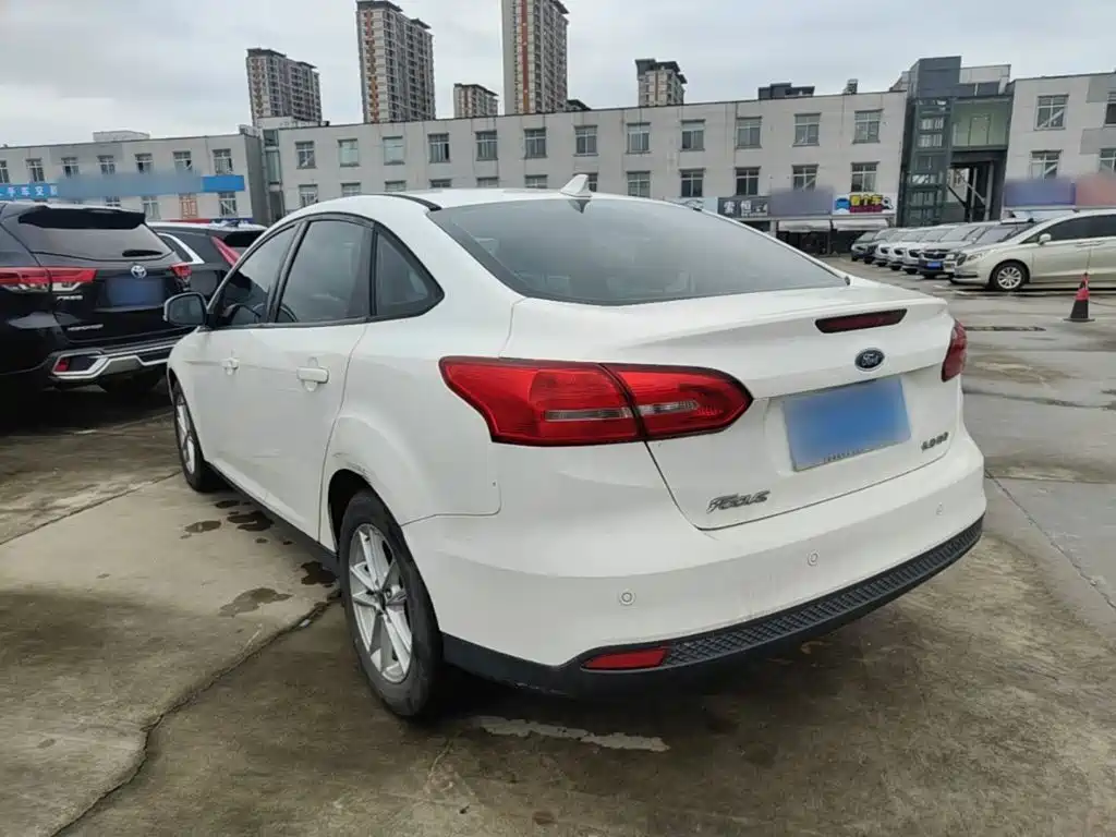 Ford Focus — миниатюра 5