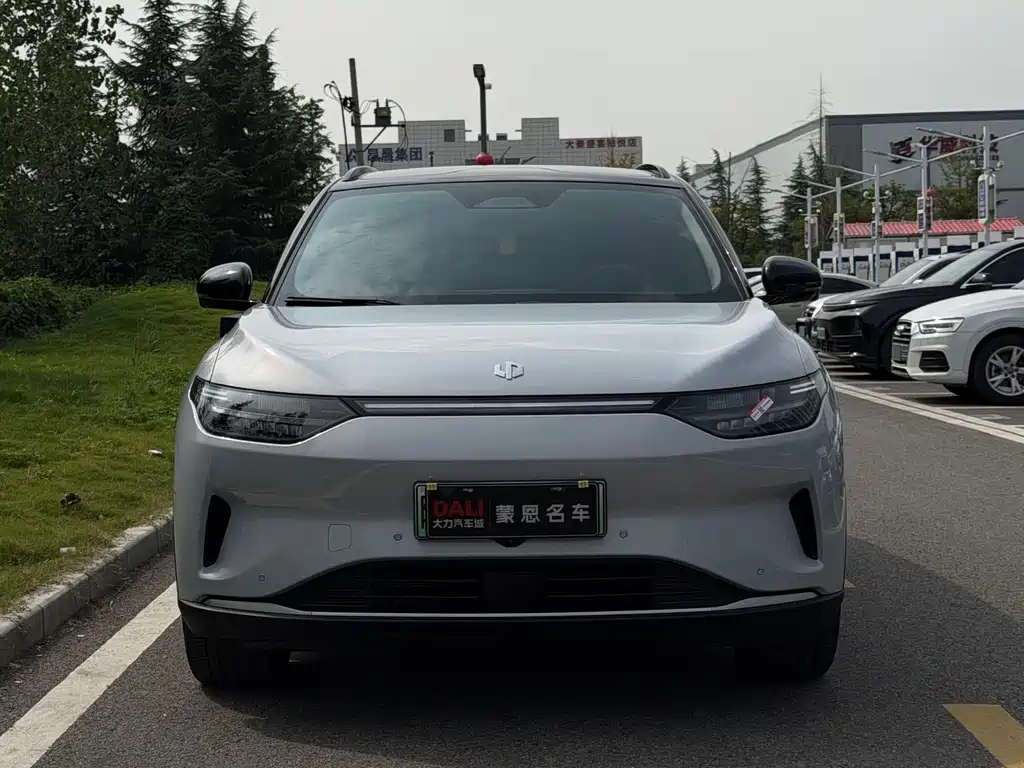 Leapmotor Leapmotor C11 — миниатюра 2