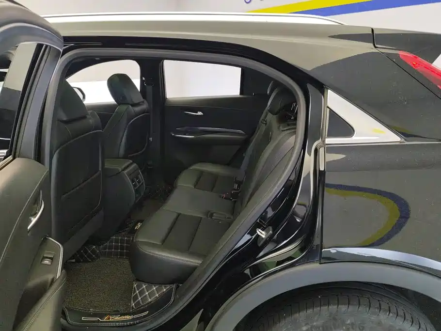 Cadillac XT4 — миниатюра 11