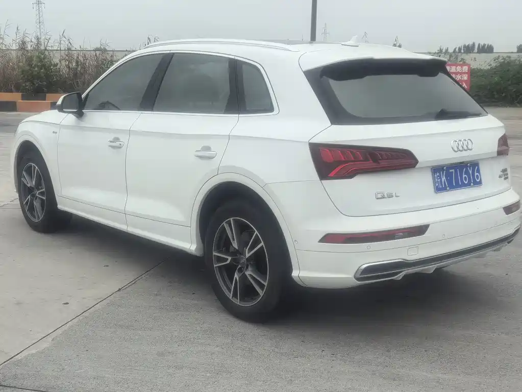 Audi Q5L — миниатюра 6