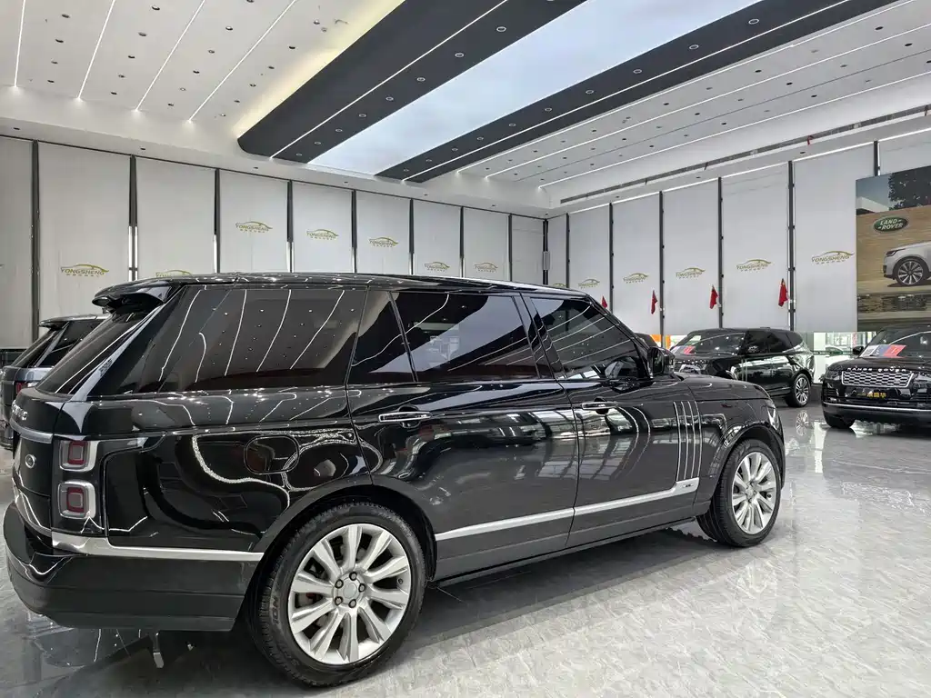 Land Rover Range Rover — миниатюра 5