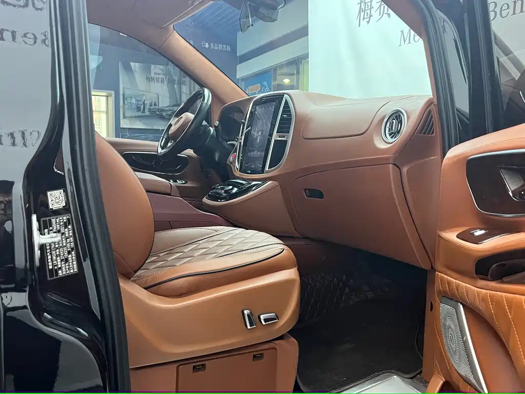 Mercedes-Benz Vito — миниатюра 14