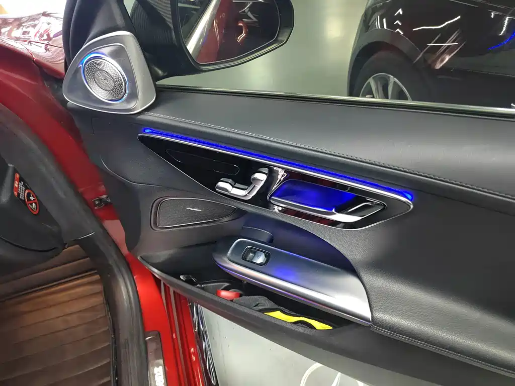 Mercedes-Benz C-Class — миниатюра 14