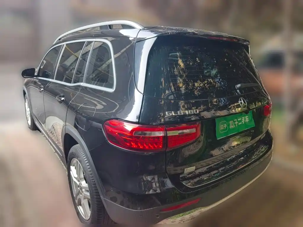 Mercedes-Benz GLB — миниатюра 25