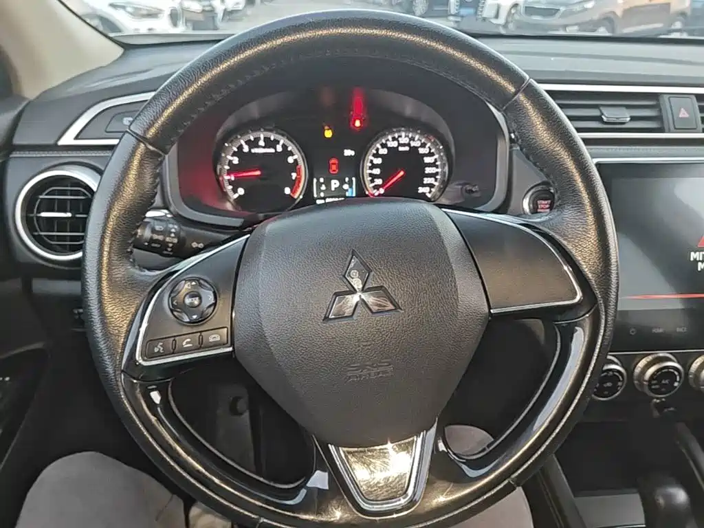 Mitsubishi ASX — миниатюра 11